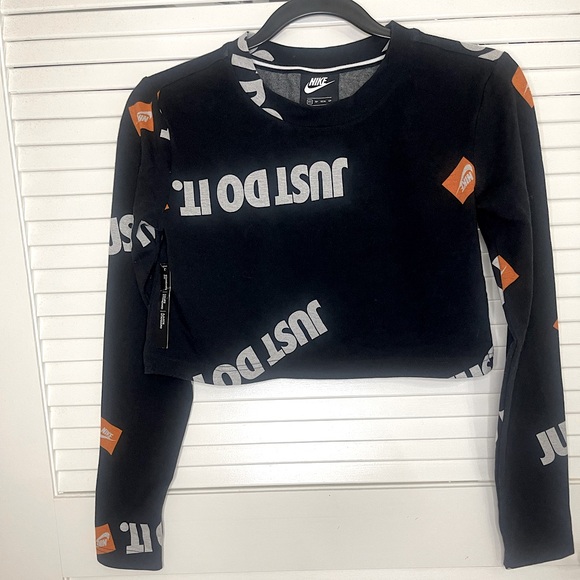 NWT Nike Cropped long sleeve multicolored size XS - Picture 6 of 7